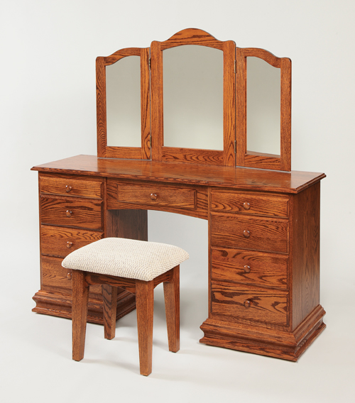 Traditional-Jewelry-Chest