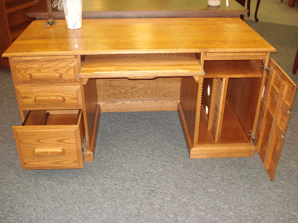 Flat-top-Computer-Desk